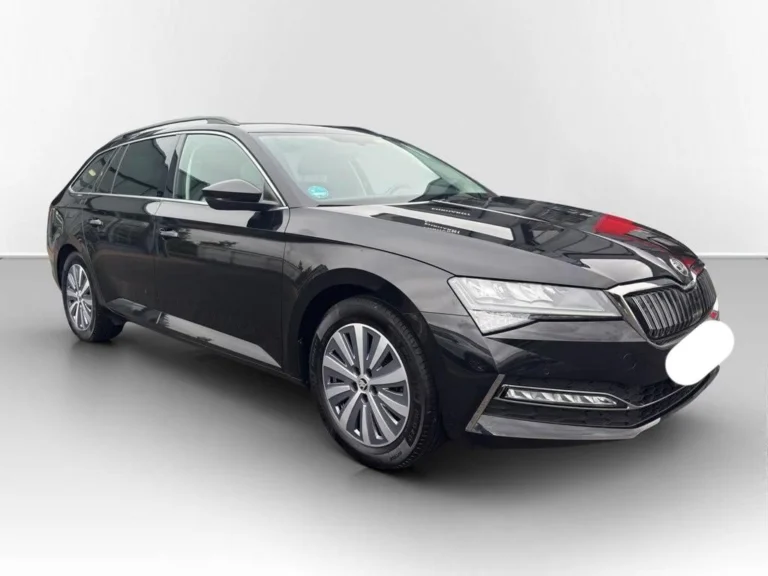 Használt Skoda Superb (2021, fekete)