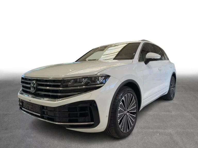 Használt Volkswagen Touareg (2024, fehér)