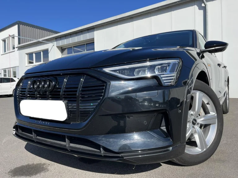 Használt Audi e-tron (2022, fekete)