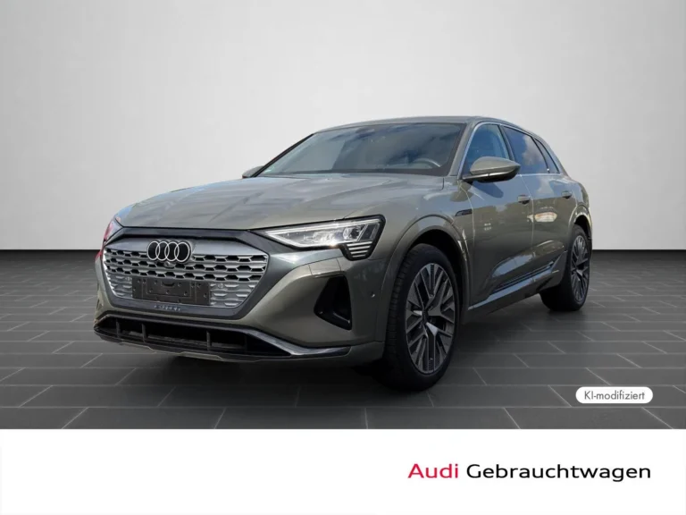 Használt Audi Q8 (2023, szürke)