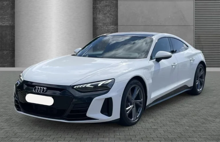 Használt Audi e-tron (2022, fehér)