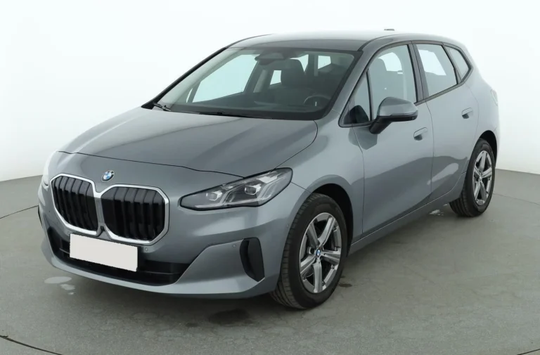 Használt BMW 218 (2023, szürke)