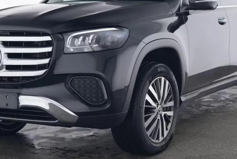 Használt Mercedes-Benz GLS 450 (2025, fekete)