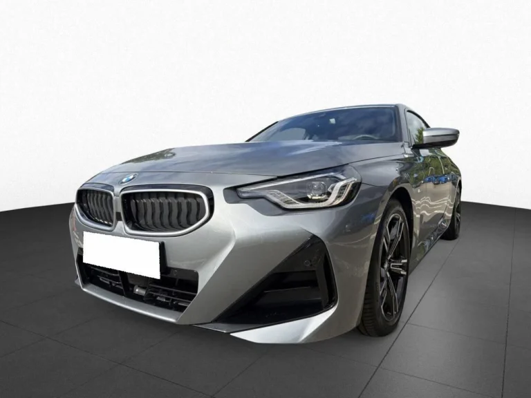 Használt BMW 230 (2025, szürke)