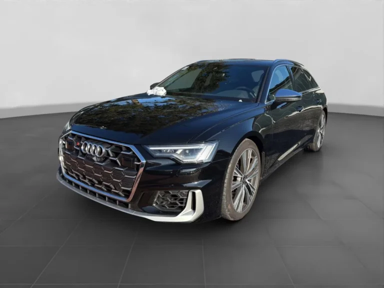 Használt Audi S6 (2025, fekete)