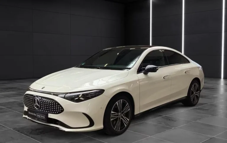 Használt Mercedes-Benz CLA-osztály (2025, fehér)