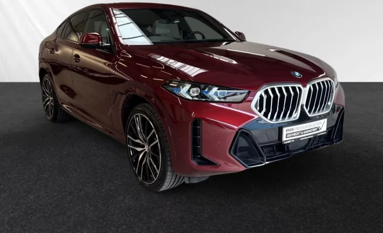 Használt BMW X6 (2025, piros)