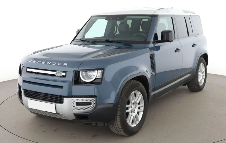 Használt Land Rover Defender (2021, kék)
