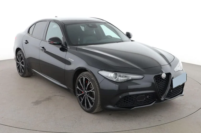 Használt Alfa Romeo Giulia (2022, fekete)