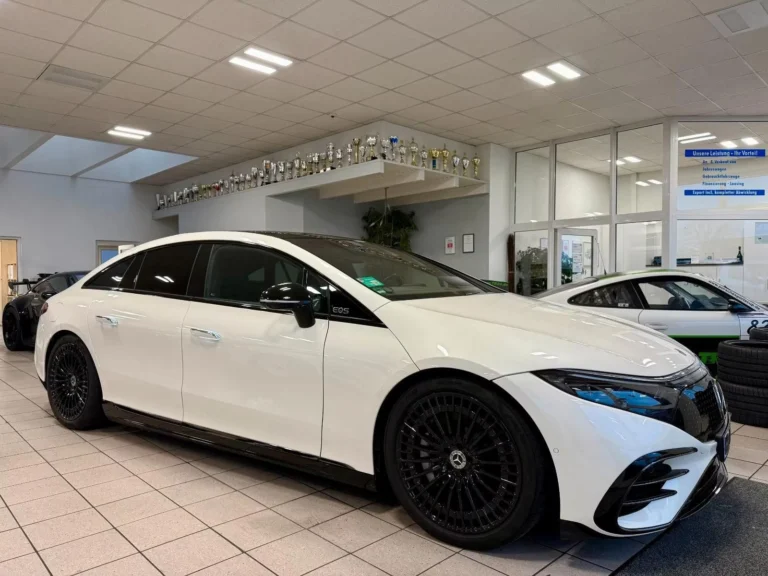 Használt Mercedes-Benz EQS (2022, fehér)