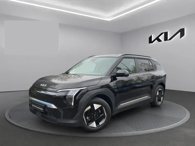 Használt Kia EV3 (2025, fekete)