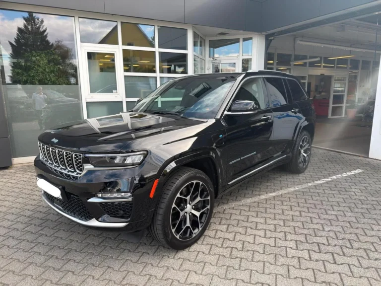 Használt Jeep Grand Cherokee (2023, fekete)