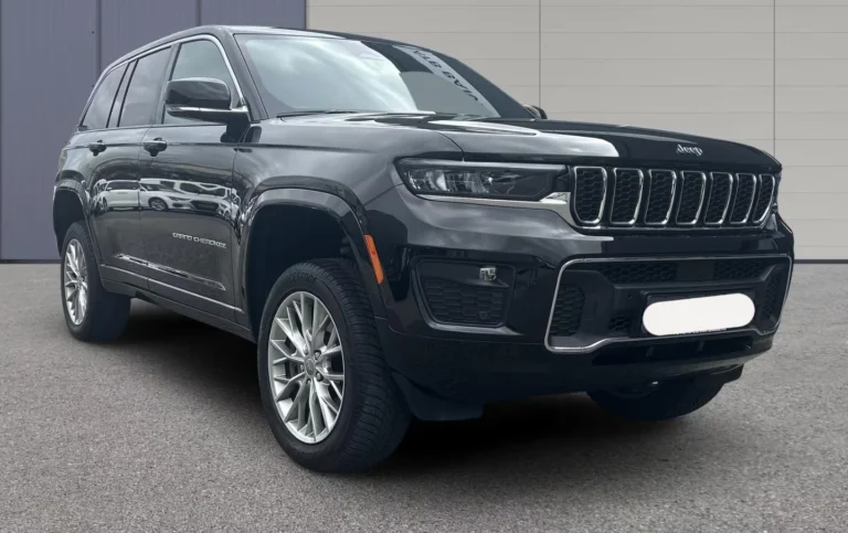Használt Jeep Grand Cherokee (2023, fekete)