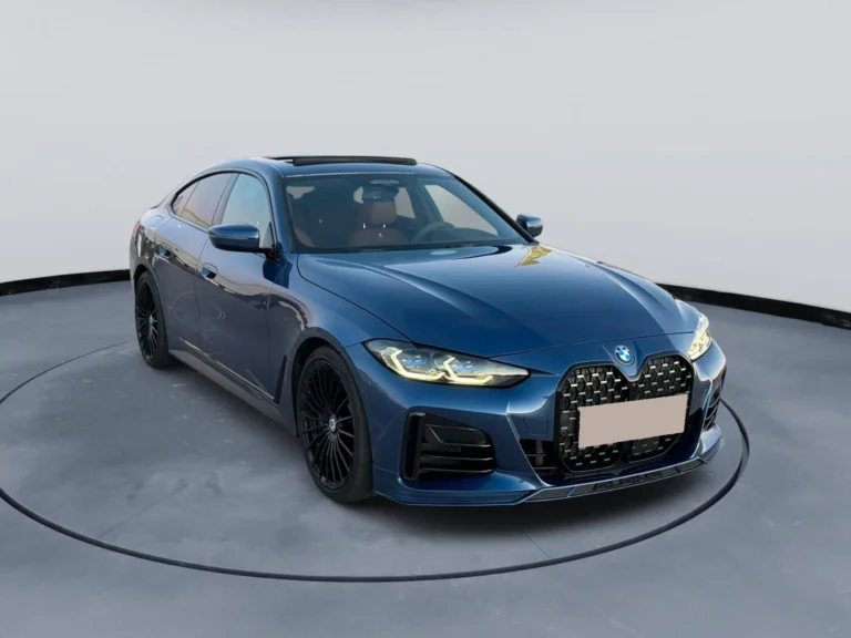 Használt Alpina B4 (2023, kék)