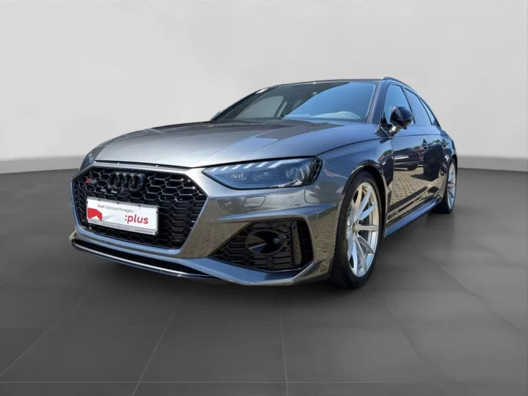 Használt Audi RS4 (2022, szürke)